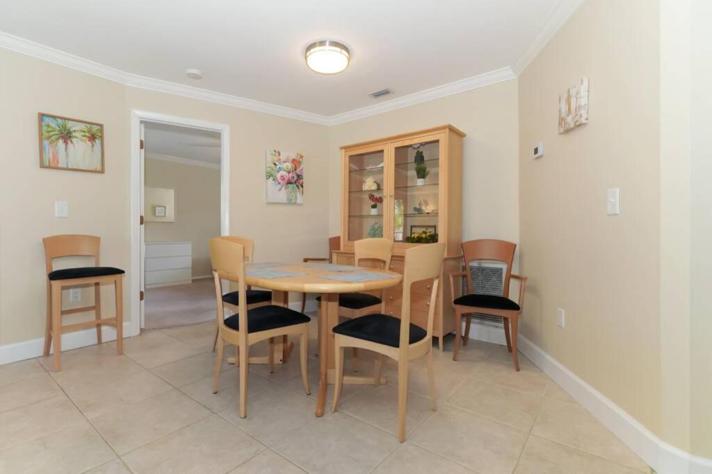 Villa Pet-Friendly, King Bed, Close To Siesta Beach, Restaurants, Shopping à Sarasota Extérieur photo